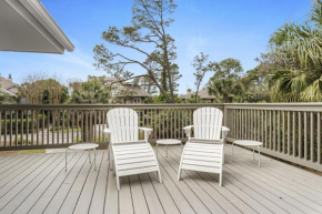 Classic 2nd Row Beach Home - Pet Friendly - 2 Brown Pelican Rd